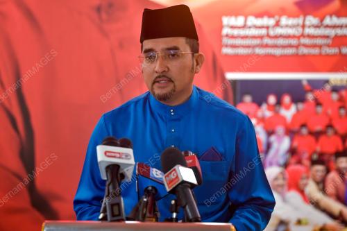 DR ASYRAF WAJDI DUSUKI