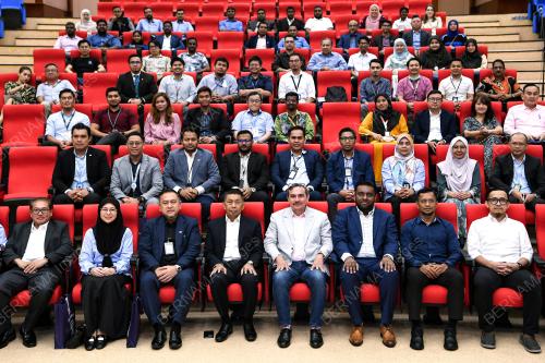 UNIVERSITI KEBANGSAAN MALAYSIA