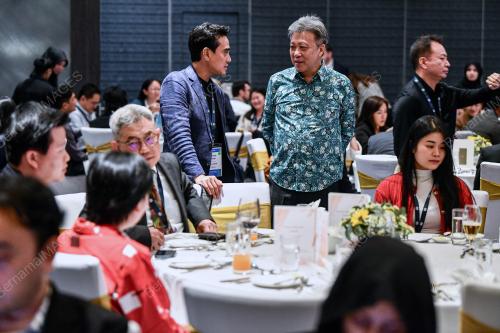 DATUK SERI WONG CHUN WAI