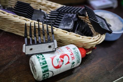KEDAI GUNTING RAMBUT ATAN ARSHAD