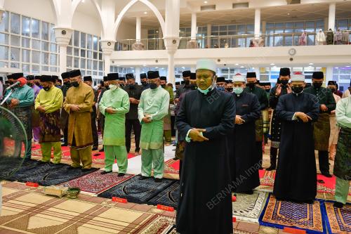 AL-SULTAN ABDULLAH RIÃAYATUDDIN AL-MUSTAFA BILLAH SHAH
