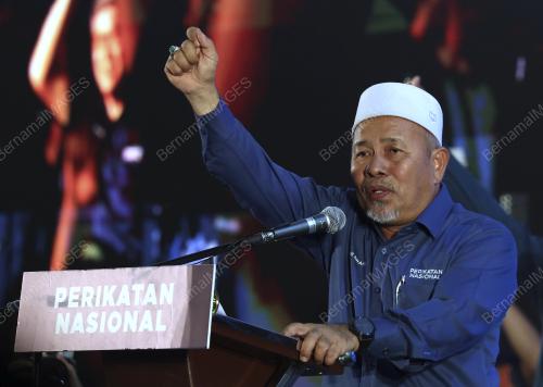 DATUK SERI TUAN IBRAHIM TUAN MAN