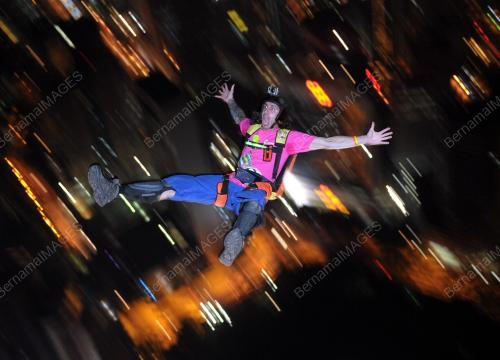 KL64_28092012_BASE_JUMP5
