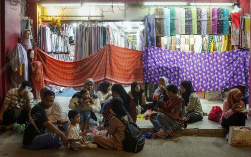 TINJAUAN BAZAR RAYA JALAN TUANKU ABDUL RAHMAN