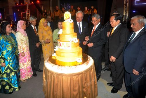 KL64_30092017_NAJIB_MIDA