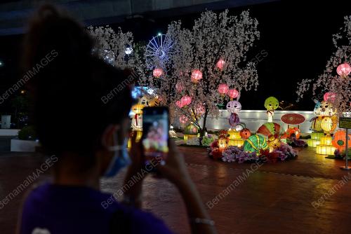FESTIVAL MID-AUTUMN