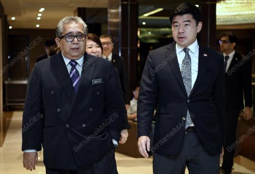 KL65_04102018_MCMM