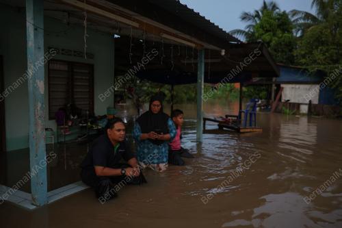 BANJIR KILAT
