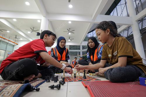MANGSA KEBAKARAN SALURAN PAIP GAS