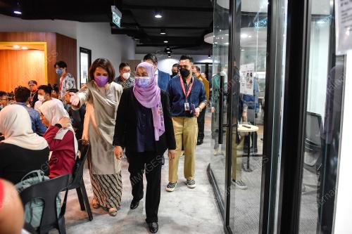 DATUK SERI DR NORAINI AHMAD