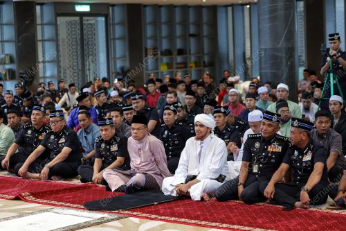 DATUK SERI SAIFUDDIN NASUTION ISMAIL