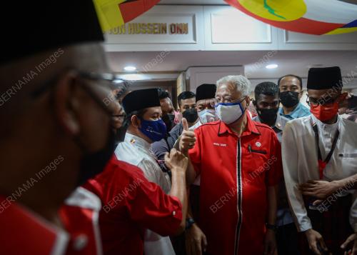 DATUK SERI ISMAIL SABRI YAAKOB