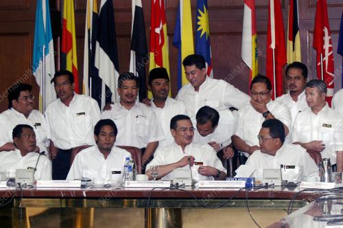 HISHAMUDDIN TUN HUSSIEN