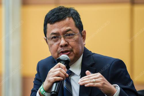HASNI AHMAD