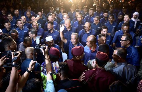 TAN SRI MUHYIDDIN YASSIN