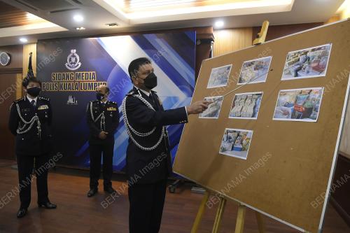 DATUK AZMI ABU KASIM