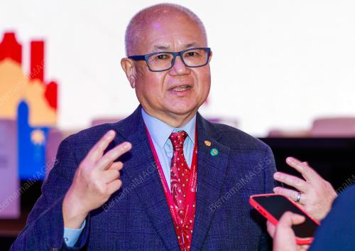 H.E TEOH SENG LEE