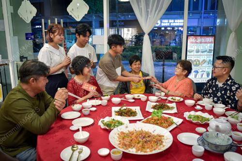 MAKAN BESAR TAHUN BAHARU CINA
