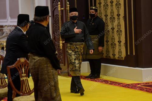 DATUK SERI ISMAIL SABRI YAAKOB