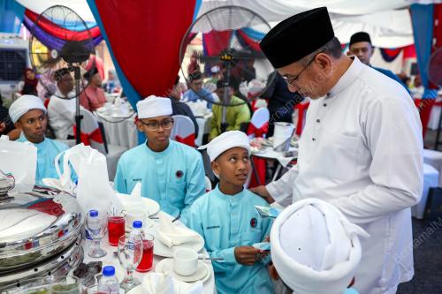 ADLY ZAHARI