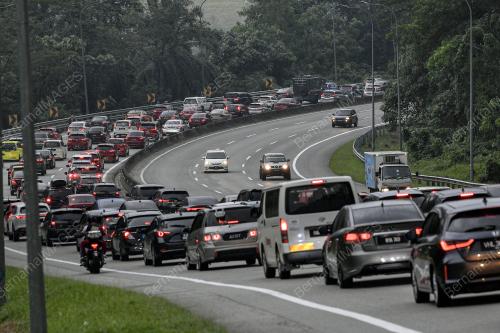 ALIRAN TRAFIK PANTAI TIMUR
