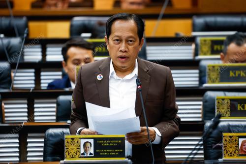 DATUK SERI AHMAD MASLAN