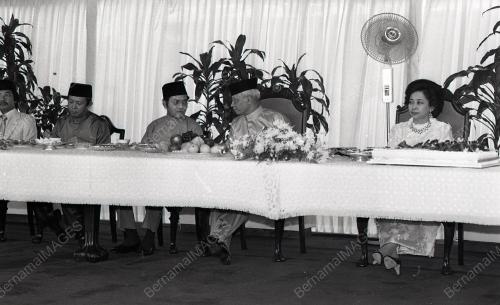 HARI KEPUTERAAN