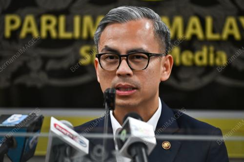 FAHMI FADZIL