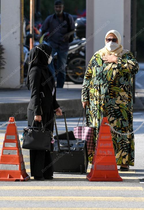 SITI BAINUN AHD RAZALI