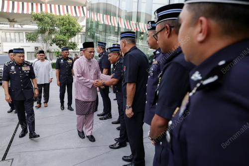 DATUK SERI SAIFUDDIN NASUTION ISMAIL
