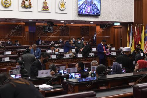 UNDI BELAH BAHAGIAN