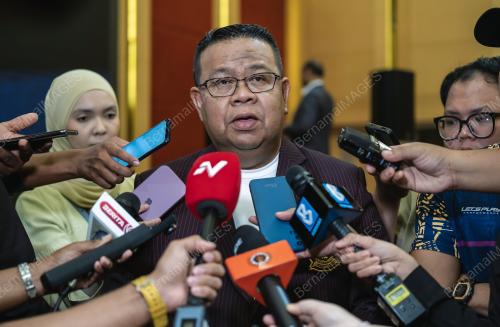 DATUK MOHD SUMALI REDUAN