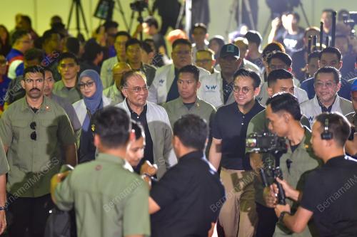 DATUK SERI ANWAR IBRAHIM