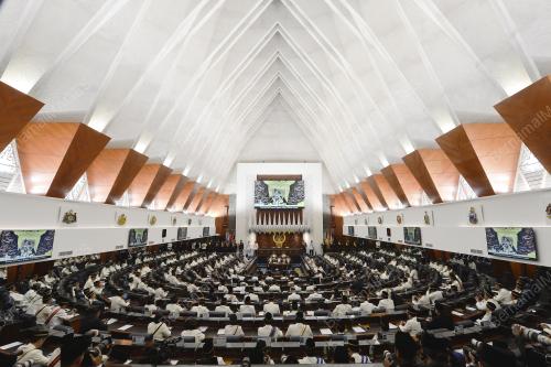 KL66_17072018_PARLIMEN
