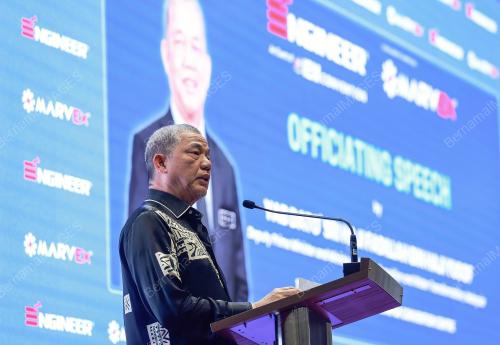 DATUK SERI FADILLAH YUSOF
