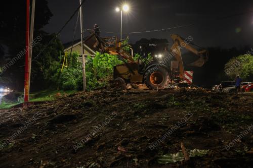 DUA LELAKI MAUT DIHEMPAP POKOK TUMBANG DI AMPANG