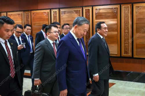 DATUK AWANG BEMEE AWANG ALI BASAH
