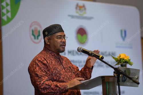 DATUK DR MOHD KHAIRUDDIN AMAN RAZALI