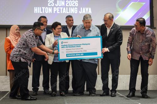 MALAYSIAN PRESS INSTITUTE