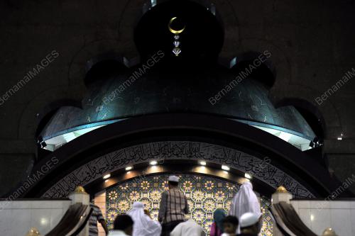 KL66_26052017_TARAWIH_BN201705255109
