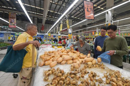 PERSIAPAN TAHUN BARU CINA