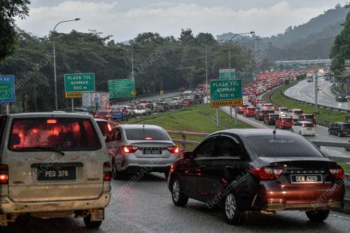 ALIRAN TRAFIK PANTAI TIMUR