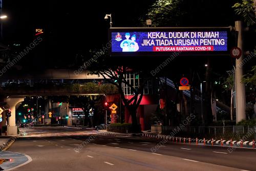 KUALA LUMPUR LENGANG SELEPAS JAM 8 MALAM
