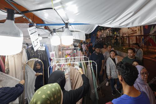 TINJAUAN BAZAR AIDILFITRI JALAN TAR