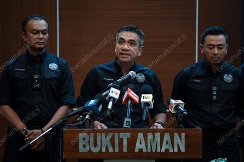 MAT ZANI @ MOHD SALAHUDDIN CHE ALI