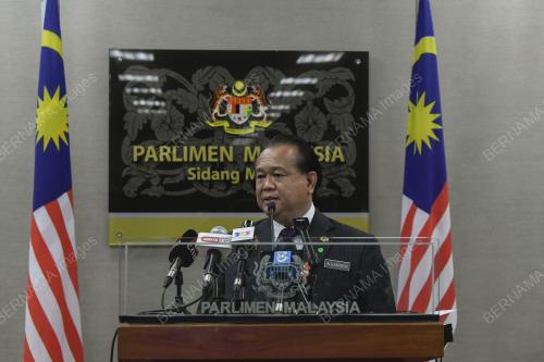DATUK SERI ALEXANDER NANTA LINGGI