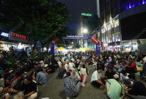 TINJAUAN BAZAR RAYA JALAN TUANKU ABDUL RAHMAN