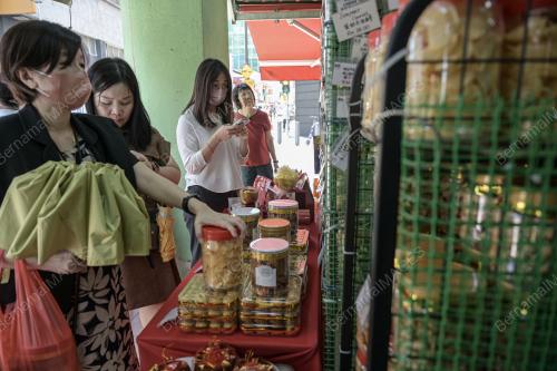 PERSIAPAN TAHUN BARU CINA