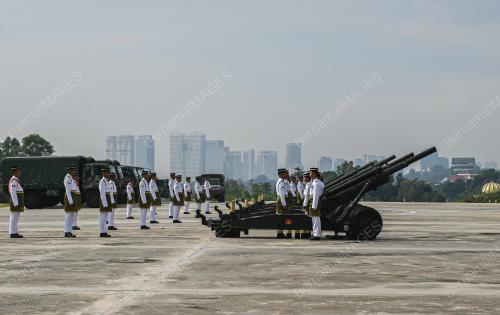 HARI KEPUTERAAN RASMI