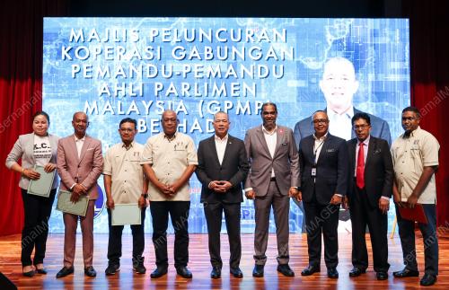 DATUK SERI FADILLAH YUSOF